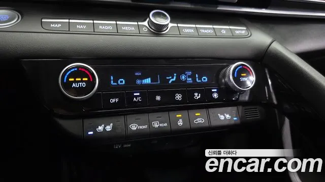 Hyundai AVANTE Новый Avante (CN7) — Фото автомобиля 12