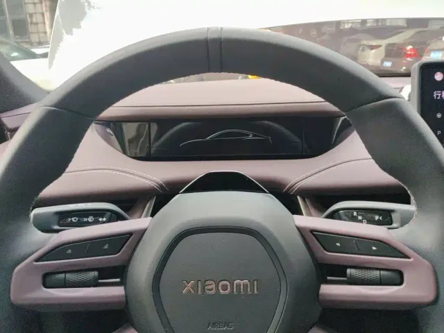Xiaomi SU7 — Фото автомобиля 12
