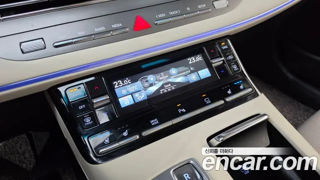 Hyundai Grandeur (New) Hybrid — Фото автомобиля 29