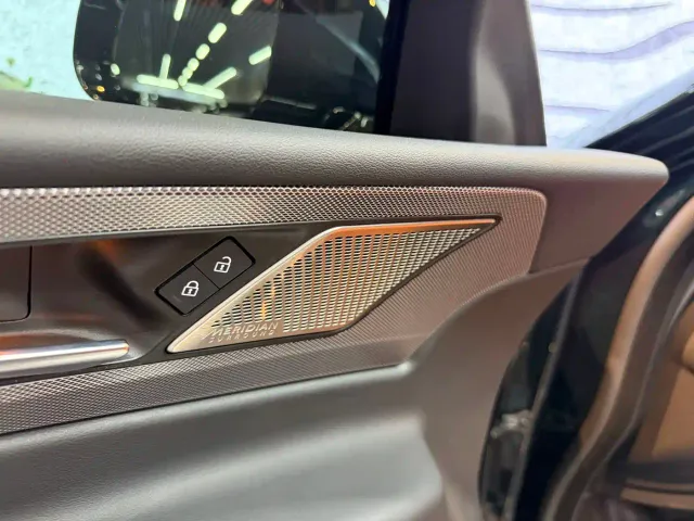 Jaguar XEL — Фото автомобиля 13