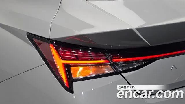 Hyundai Avante CN7 — Фото автомобиля 8