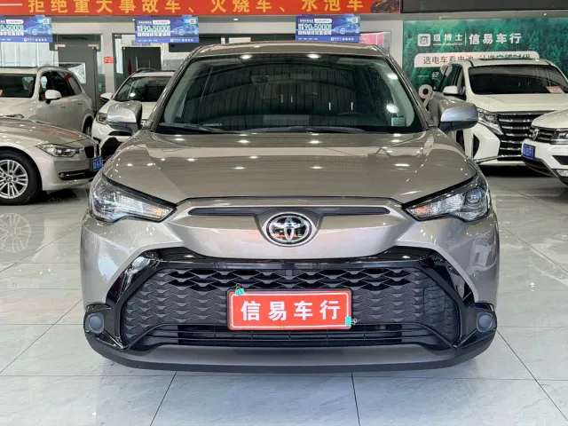 Toyota Frontlander — Фото автомобиля 2