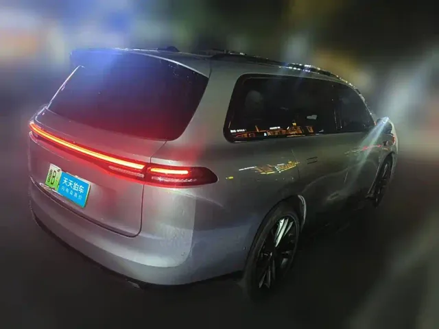 Leapmotor C16 — Фото автомобиля 5