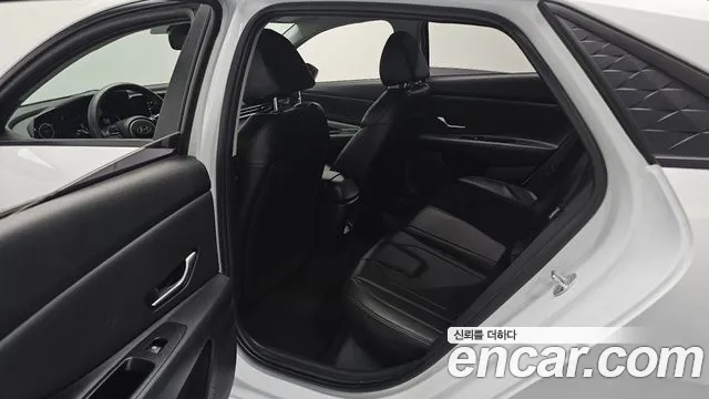 Hyundai Avante — Фото автомобиля 18