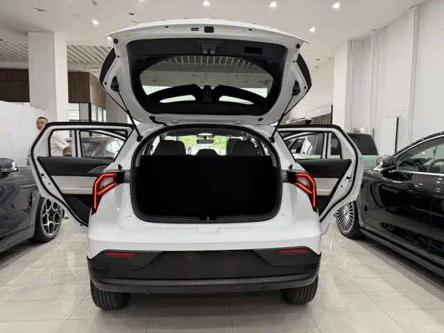 Geely Geometry E Firefly — Фото автомобиля 9