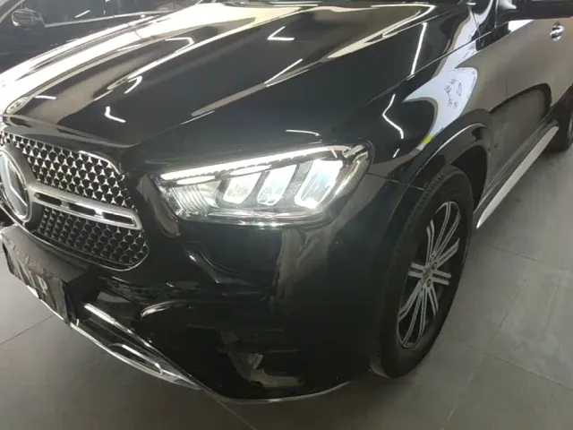 Mercedes-Benz GLE-Class — Фото автомобиля 23