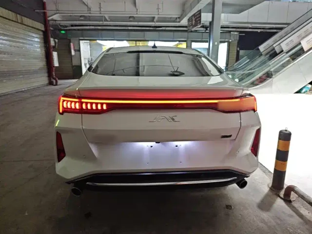 JAC Motors A5 PLUS — Фото автомобиля 5