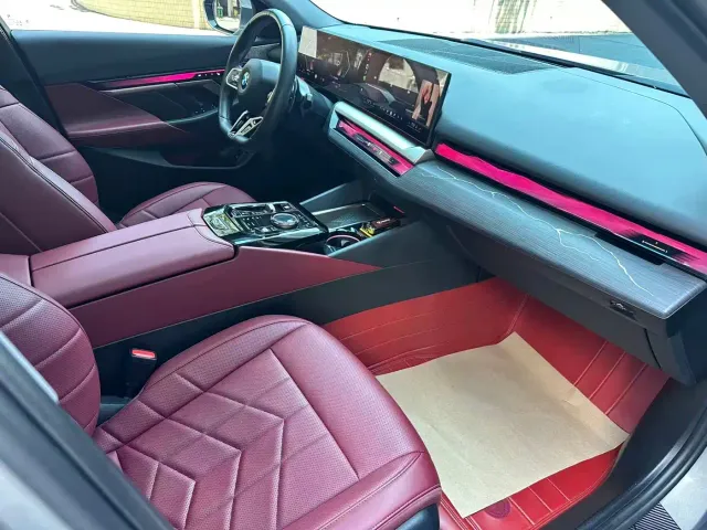 BMW 5 Series — Фото автомобиля 8
