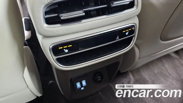 Genesis GV80 2.5T Бензин 2WD — Фото автомобиля 20