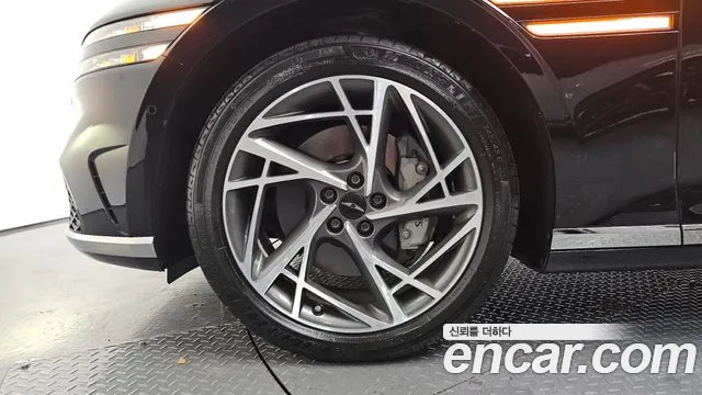 Genesis G90 Бензин 3.5 турбо AWD — Фото автомобиля 4