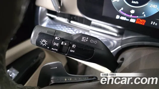 Kia Carnival 4th Gen — Фото автомобиля 30