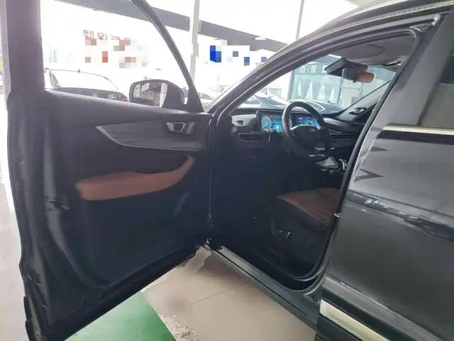 Chery Tiggo 8 PLUS — Фото автомобиля 15