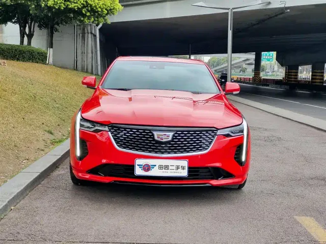 Cadillac CT4 — Фото автомобиля 2