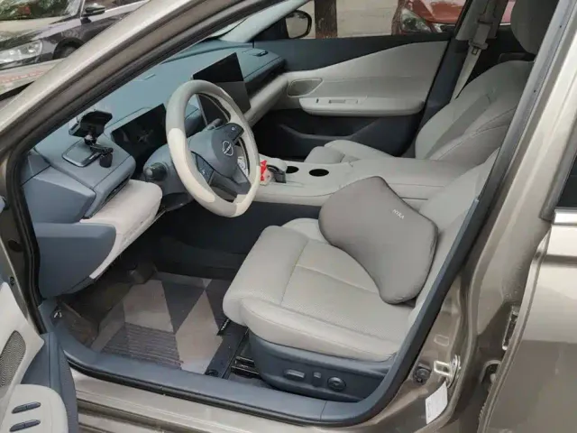 Nissan Teana — Фото автомобиля 9