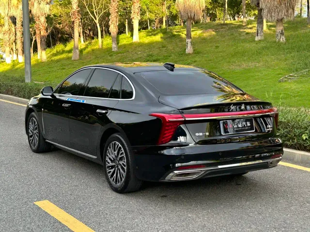 Hongqi H5 — Фото автомобиля 14