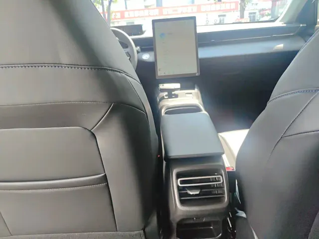 Changan Eado — Фото автомобиля 7