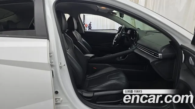 Hyundai Avante CN7 — Фото автомобиля 16