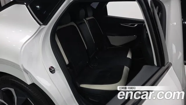 Kia EV6 — Фото автомобиля 18