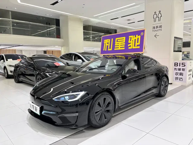 Фотография автомобиля — Tesla Model S