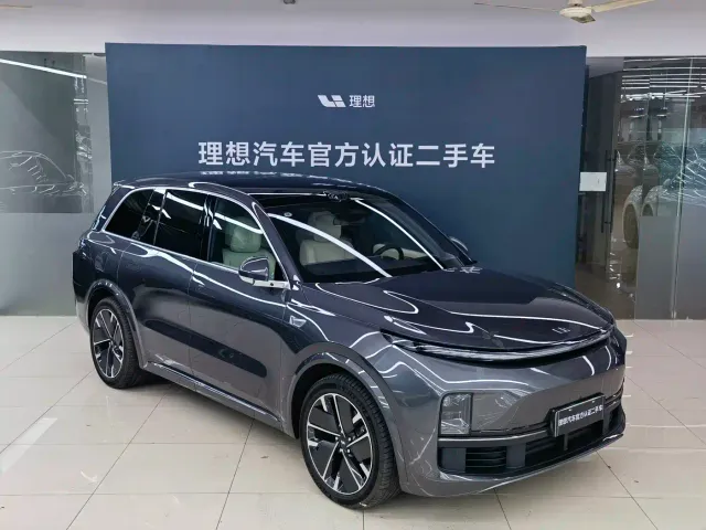 Li Auto L8 — Фото автомобиля 3