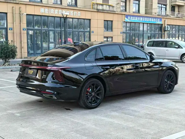 Hongqi H5 — Фото автомобиля 15