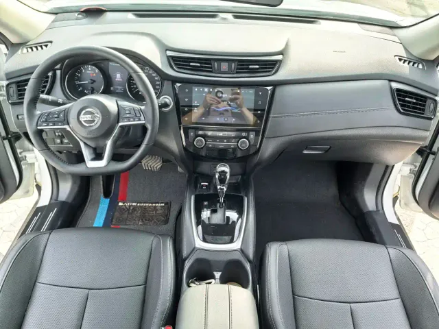 Nissan X-Trail — Фото автомобиля 6