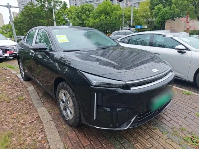 Geely Galaxy L6 — Фото автомобиля 3