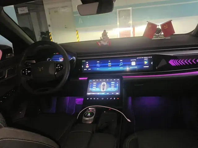 Arcfox Alpha T — Фото автомобиля 11