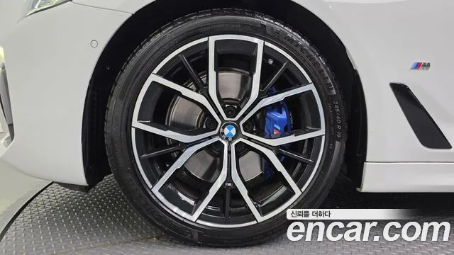 BMW 5-Series 5 серия (G30) 530i xDrive M Sport — Фото автомобиля 5