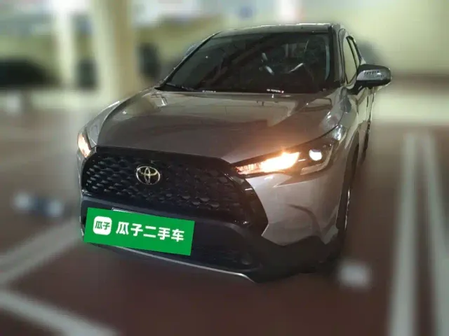 Toyota Corolla Cross — Фото автомобиля 2