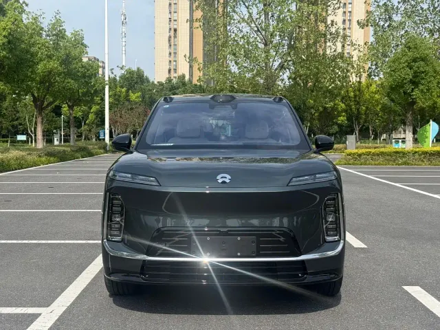 Nio ES9 — Фото автомобиля 2