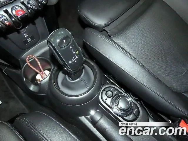 MINI Cooper — Фото автомобиля 11