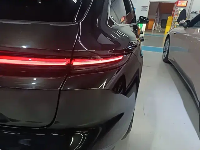Nio ET5 Touring — Фото автомобиля 7