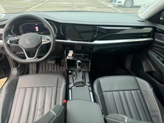 Volkswagen Passat — Фото автомобиля 7