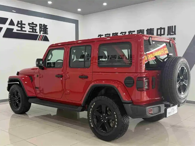 Jeep Wrangler — Фото автомобиля 6