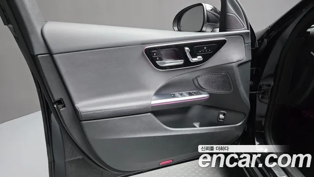 Mercedes-Benz C-Class — Фото автомобиля 23
