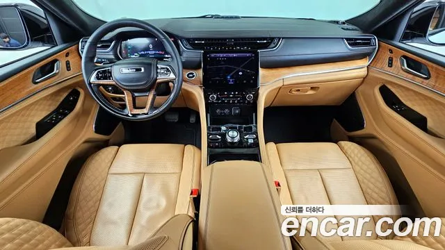 Jeep Cherokee — Фото автомобиля 7