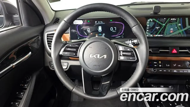 Kia Seltos Новый Seltos Бензин 2.0 2WD — Фото автомобиля 13