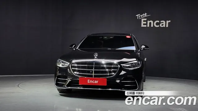 Mercedes-Benz S-Class — Фото автомобиля 3