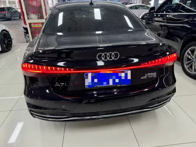 Audi Audi A7L 2024 45TFSI S-line Dream Edition Crystal Package — Фото автомобиля 14