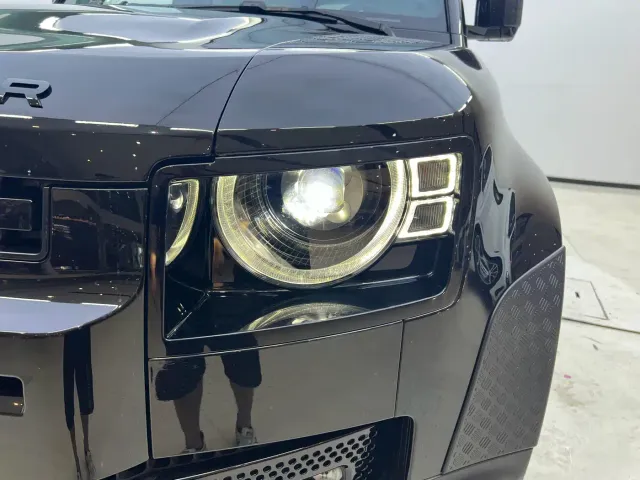Land Rover Defender — Фото автомобиля 12