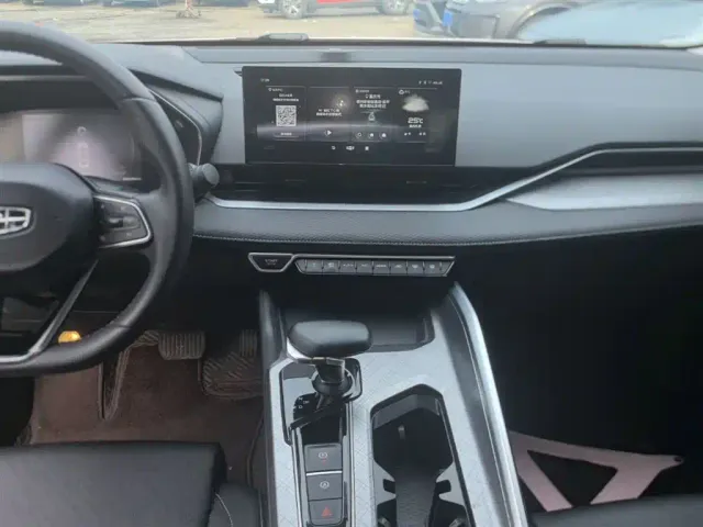 Geely Xingrui — Фото автомобиля 12