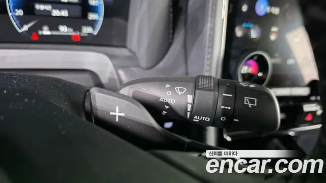 Toyota Alphard — Фото автомобиля 16