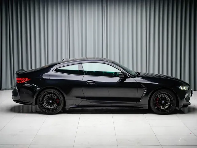 BMW M4 — Фото автомобиля 13