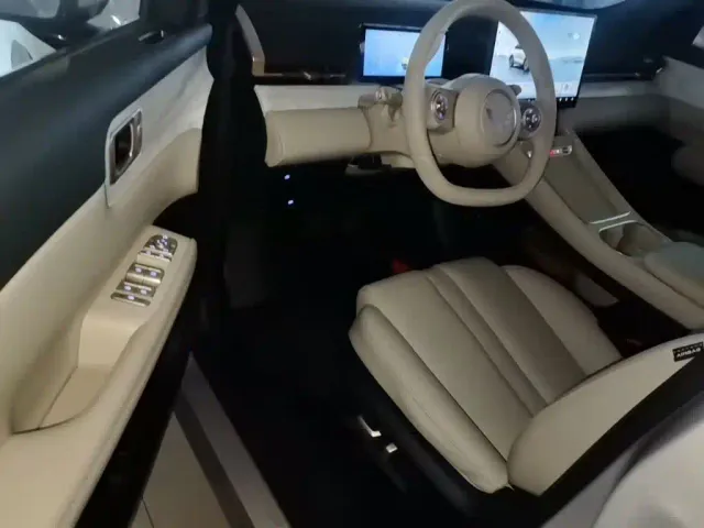 Wuling Starlight S — Фото автомобиля 14