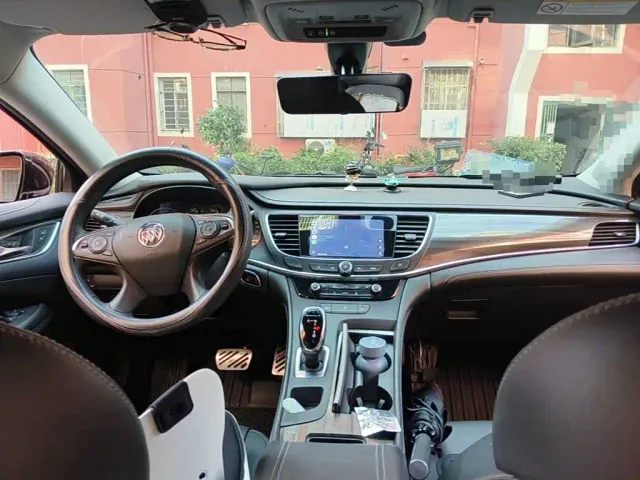 Buick LaCrosse — Фото автомобиля 11