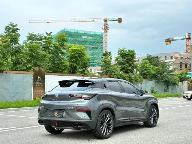 Changan UNI-T — Фото автомобиля 5