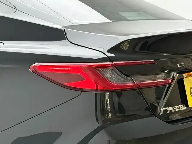 Toyota Camry 2024 2.0G Premium Edition — Фото автомобиля 18