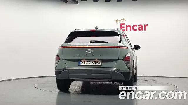 Hyundai Kona Kona (SX2) Бензин 1.6 турбо 2WD — Фото автомобиля 4