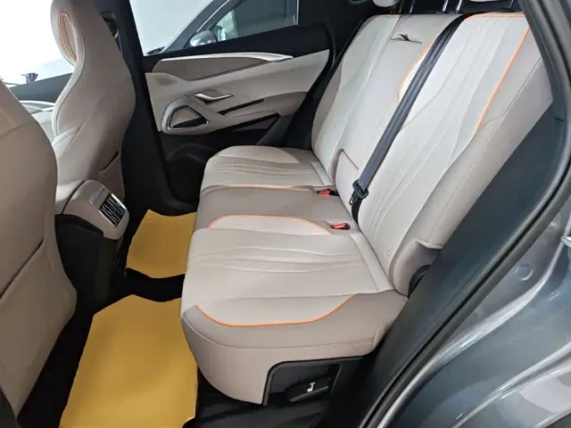 BYD Song Pro — Фото автомобиля 16
